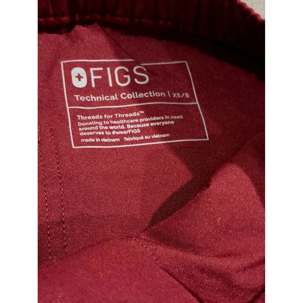 FIGS Technical Collection Cargo Scrub Pants Mens XS/S Red Drawstring Stretch